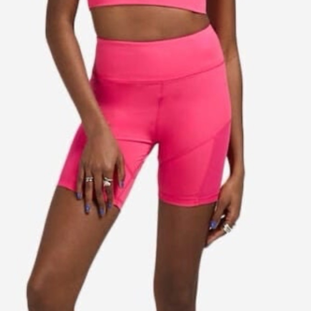 SNIPES Women’s Biker Shorts